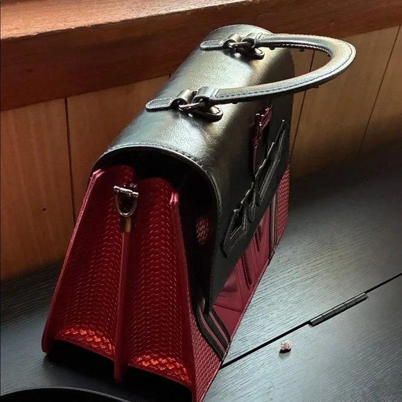 Marvel Scarlet Witch handbag - Picture 4 of 7